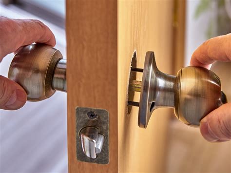 how to fix a loose door lock cylinder
